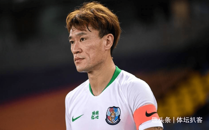  布雷斯特爆冷击败传统豪门创造本赛季最大冷门